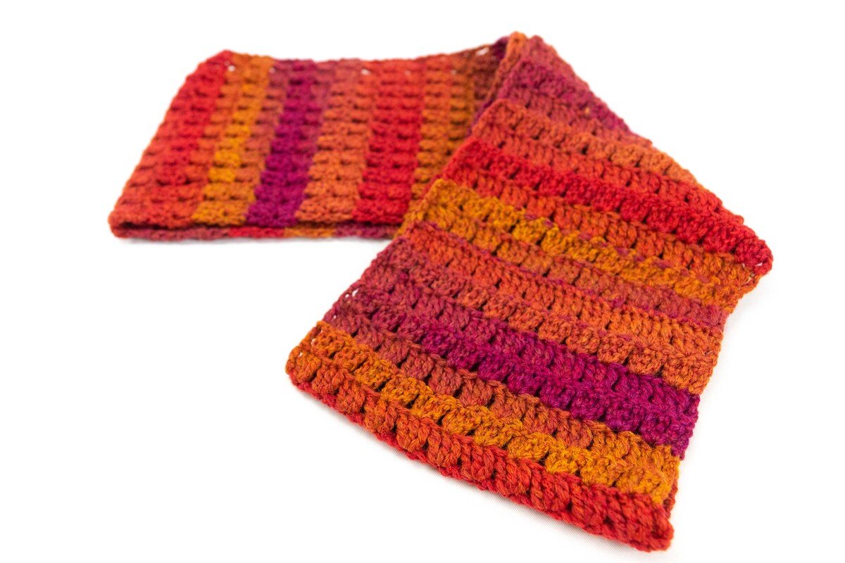 einfache Mütze und passende Stulpen “Winterzauber” - Bild 2