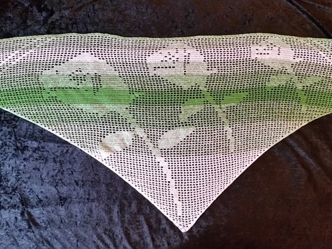 Motivtuch, 3 Rosen, Dreieckstuch, Häkelanleitung