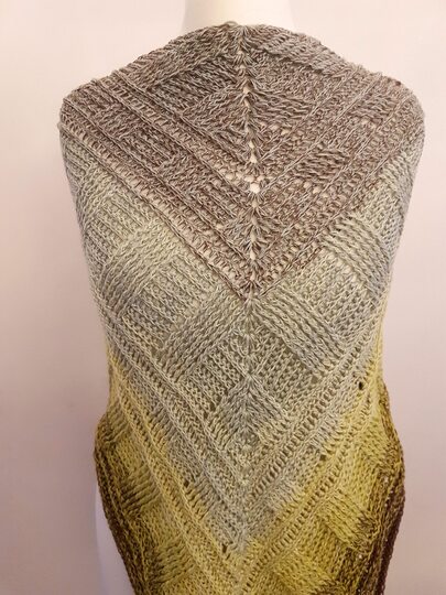 Häkelanleitung flaches Dreiecktuch Blocky