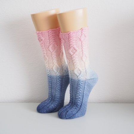 Rapunzel - cable socks