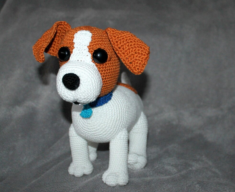 Sina the Jack Russel crochet pattern in english