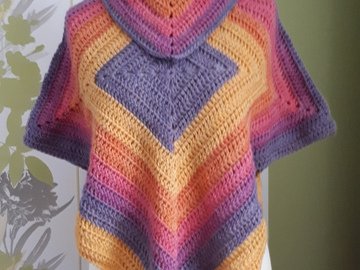 Bunter Kuschelpullover