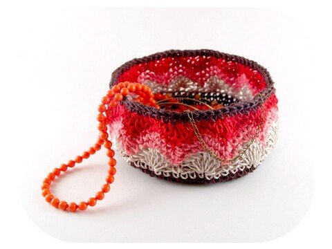 Häkelanleitung Utensilo / Körbchen mit Zick-Zack-Muster