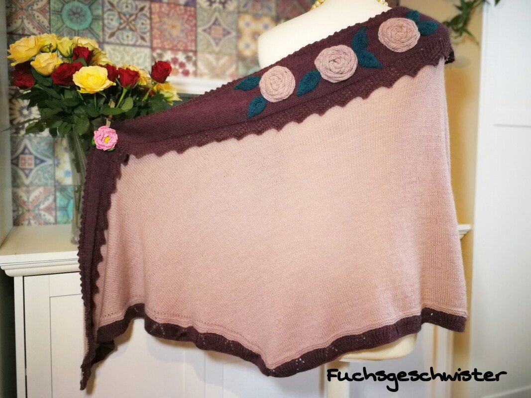 Stola "Vintage Rose" stricken