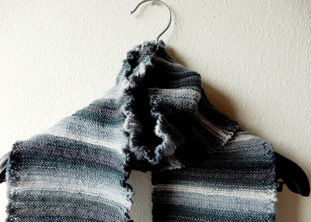 Scarf knitting pattern "This is why I sleep late"
