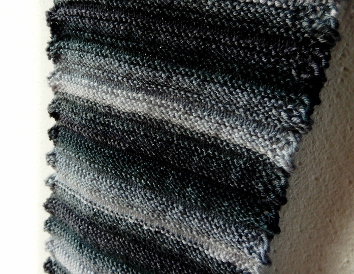 Scarf knitting pattern "This is why I sleep late"