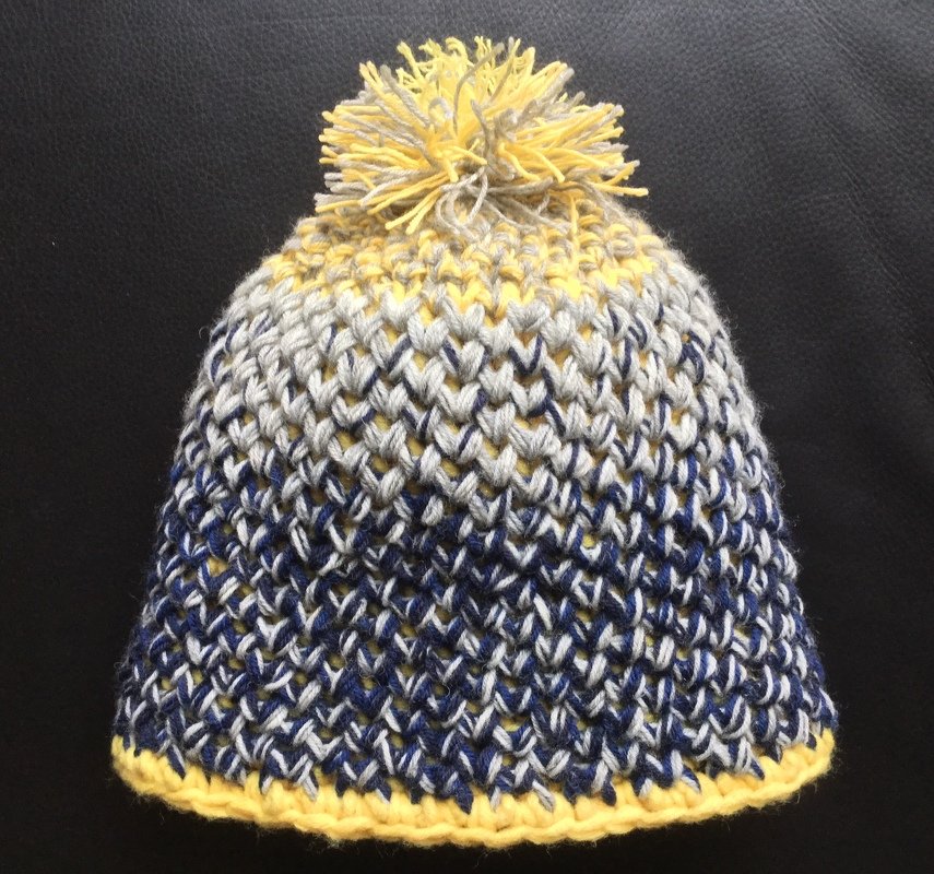 Reste-Mütze mit Farbverlauf - Strickanleitung