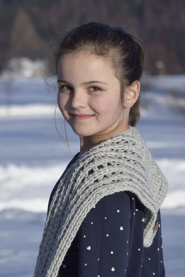 - DELIA - Dreieckschal häkeln für Kleinkinder bis Erwachsene, Schal alle Größen mit Größentabelle, Häkelschal, Loop, Wickelschal, Knopfschal