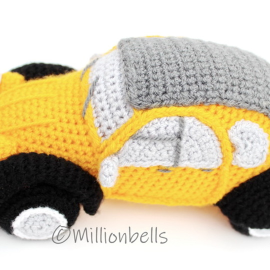 Amigurumi 2CV Classic French Car Crochet Pattern
