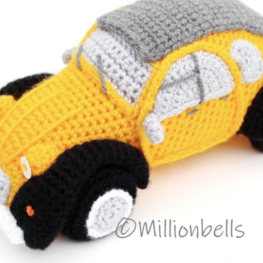 Amigurumi 2CV Classic French Car Crochet Pattern