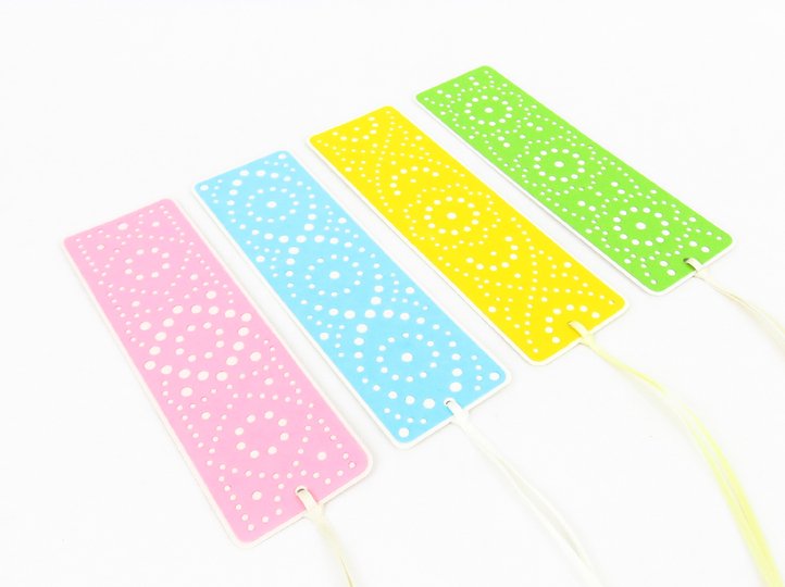 Lesezeichen mit Stanzmuster – Bastelvorlagen und Anleitung