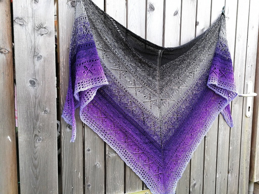 Strickanleitung "Nachtliebe" Dreieckstuch - Bild 2