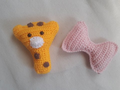 Häkelanleitung Giraffe Theo-Rassel mit Schleife