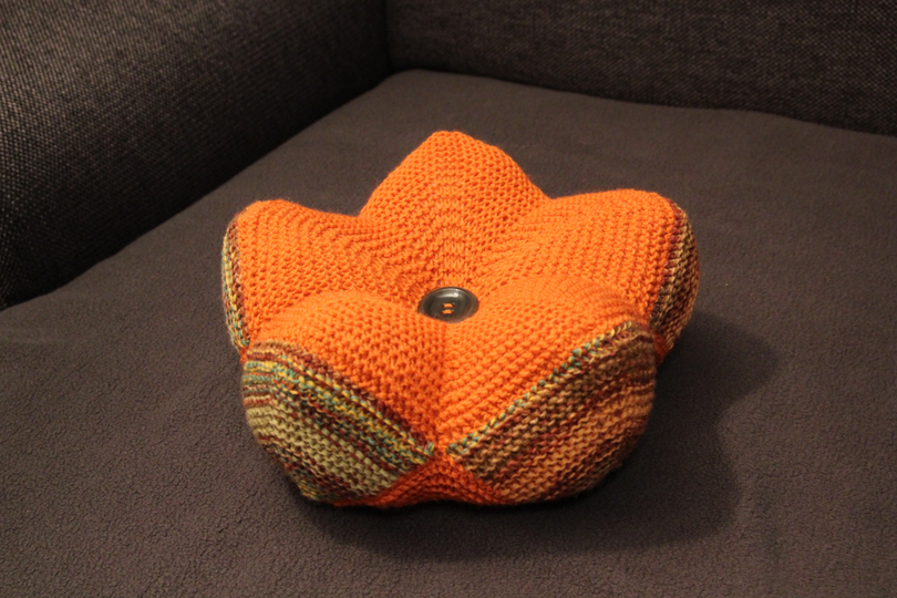 Strickanleitung Kronenkissen