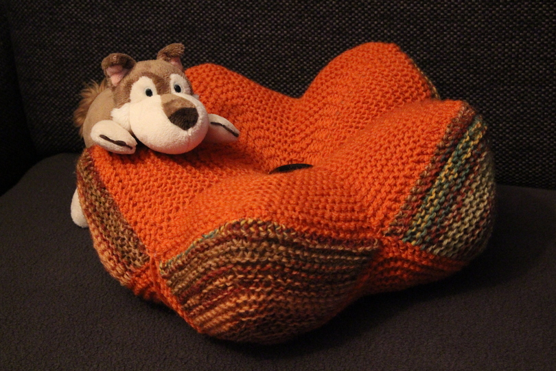 Strickanleitung Kronenkissen