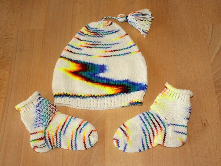 Strickanleitung Babyset, Mütze und Socken ca. 7 - 12 Monate   #249