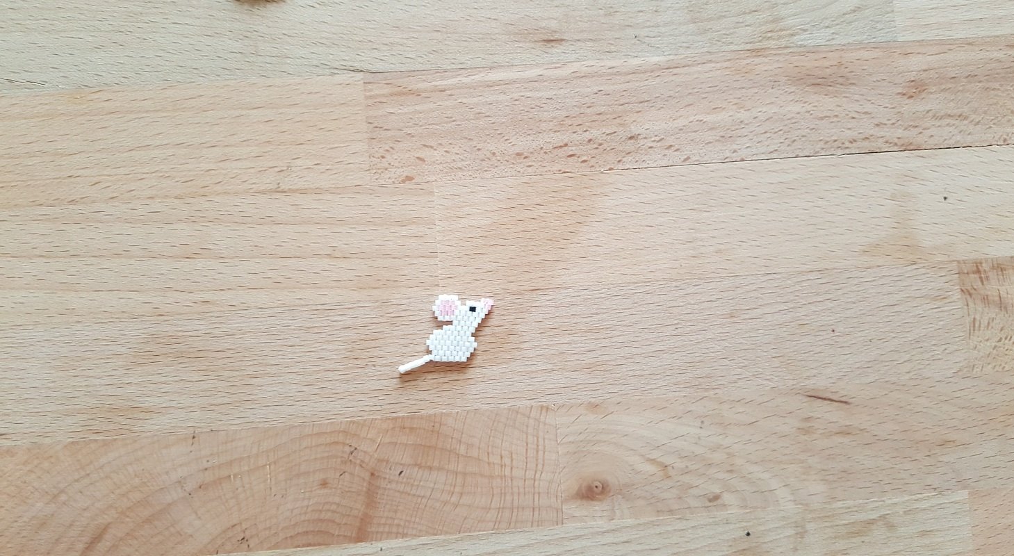 kleines Mäuschen / Perlen Charm / Anhänger