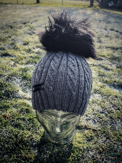 Twisted Left Beanie Mütze - Strickanleitung für Damen und Herren