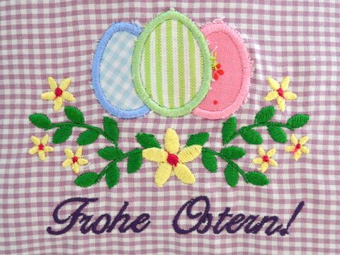 Stickdatei Ostereier mit Blumenranke verschiedene Größen