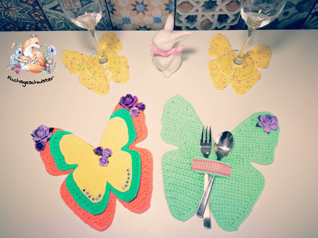 Schmetterlinge als Frühlingsdekoration oder Babyrassel