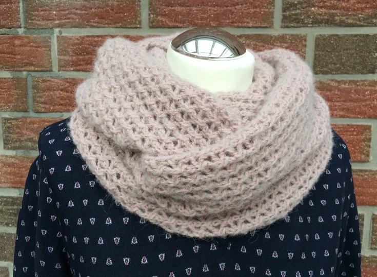 Strickanleitung für Loopschal "Träumerei"