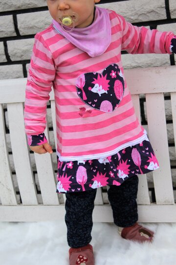 Babytunika Tilda Gr. 50 - 92 Rüschen Raffung Nähanleitung Schnittmuster