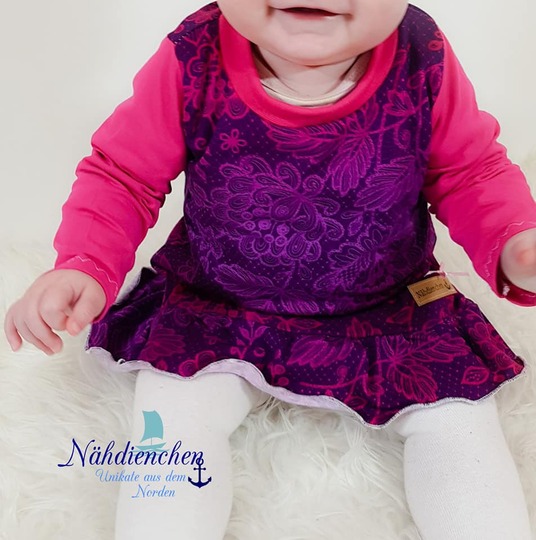 Babytunika Tilda Gr. 50 - 92 Rüschen Raffung Nähanleitung Schnittmuster