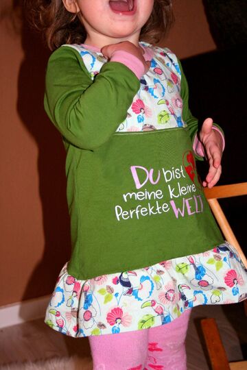 Babytunika Tilda Gr. 50 - 92 Rüschen Raffung Nähanleitung Schnittmuster