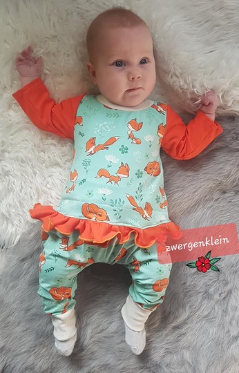 Babytunika Tilda Gr. 50 - 92 Rüschen Raffung Nähanleitung Schnittmuster