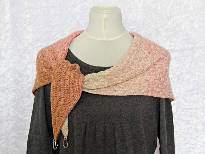 Strickanleitung Tuch Kreuz und quer, Dreieckstuch in zwei Varianten