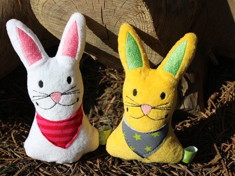 Hase mit Halstuch Stickdatei ♥ ITH 13X18