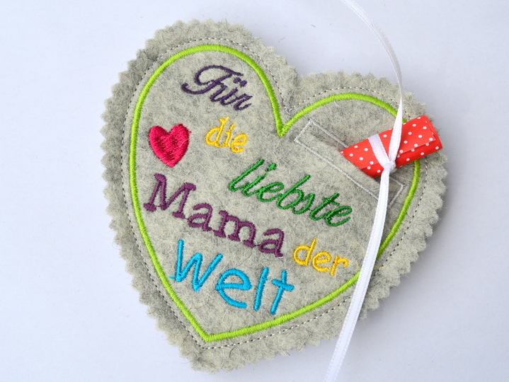 ITH Stickdatei Geschenkanhänger Herz zum Muttertag 3er SET für Botschaften Geldgeschenke 10x10cm