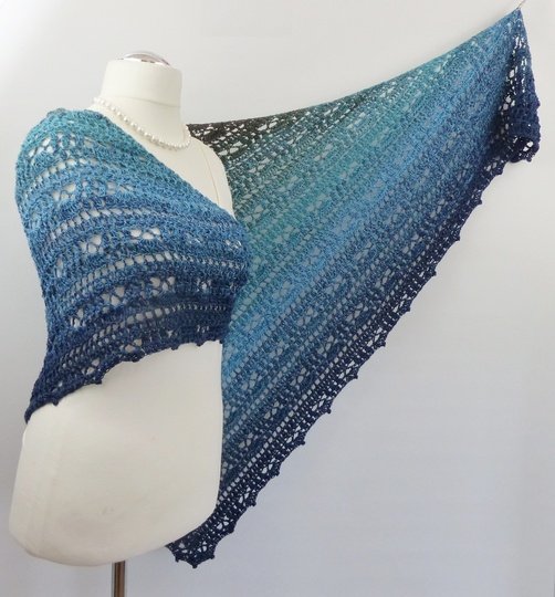 In'finito 5.0 Häkelanleitung für ein schönes Schultertuch Endlostuch