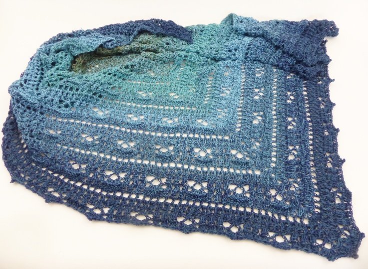 In'finito 5.0 Häkelanleitung für ein schönes Schultertuch Endlostuch