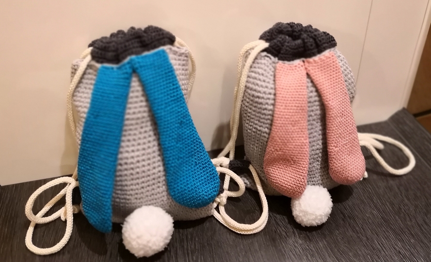 Crochet a bunny backpack – kids' backpack with ears (EN & DE)