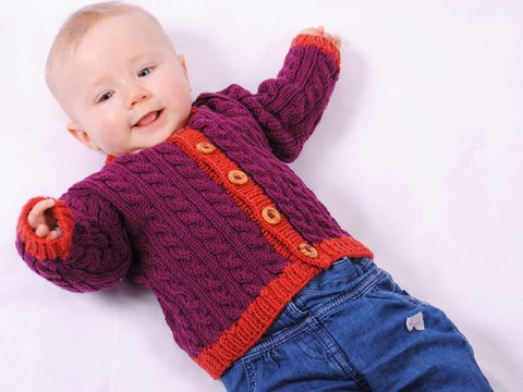 Strickanleitung Zopfmusterjacke Hänsel & Gretel in den Größen 62 bis 92