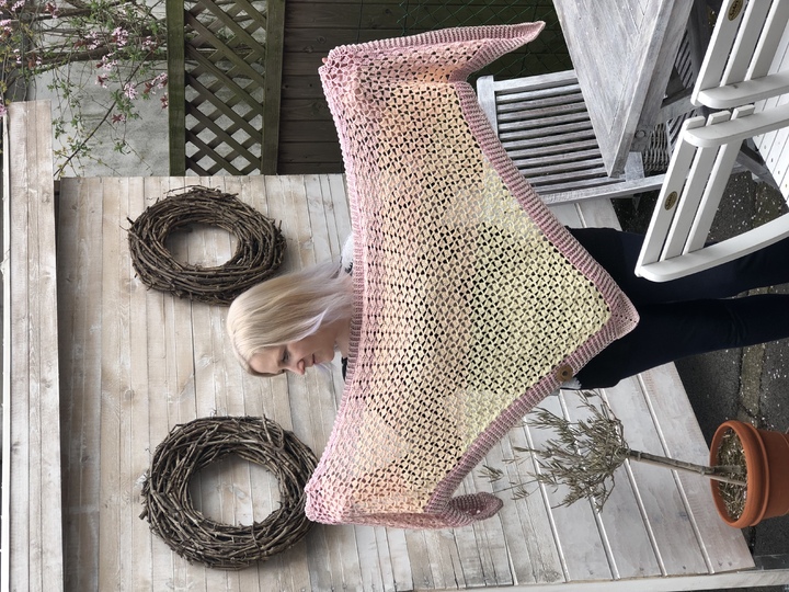 Häkelanleitung Dreieckstuch "Frühlingstanz"