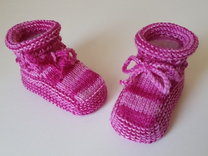 Strickanleitung Babyschuhe aus Wollresten / Sockenwolle,  ca. 9 cm  #250