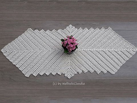 Häkelanleitung Tischläufer "Unendlich"