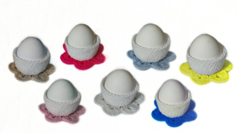 Crochet pattern of 3 egg cups, happy Easter!! 3PDF ternura amigurumi- english- deutsch- dutch