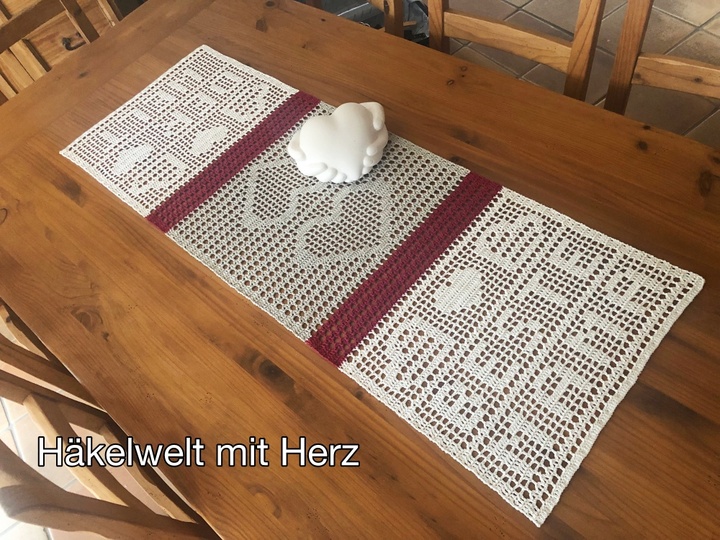 Häkeln / Tischläufer "Mama ist die Beste"