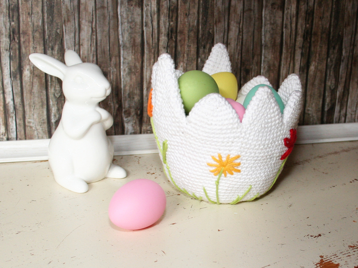 Egg Basket, egg-shaped easter basket - Crochet Pattern