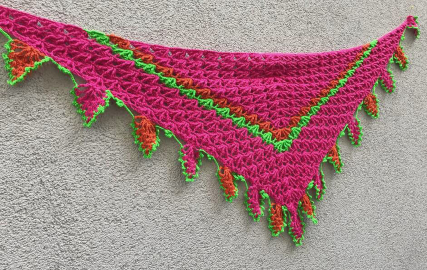 Dreieckstuch „FlammenLace“