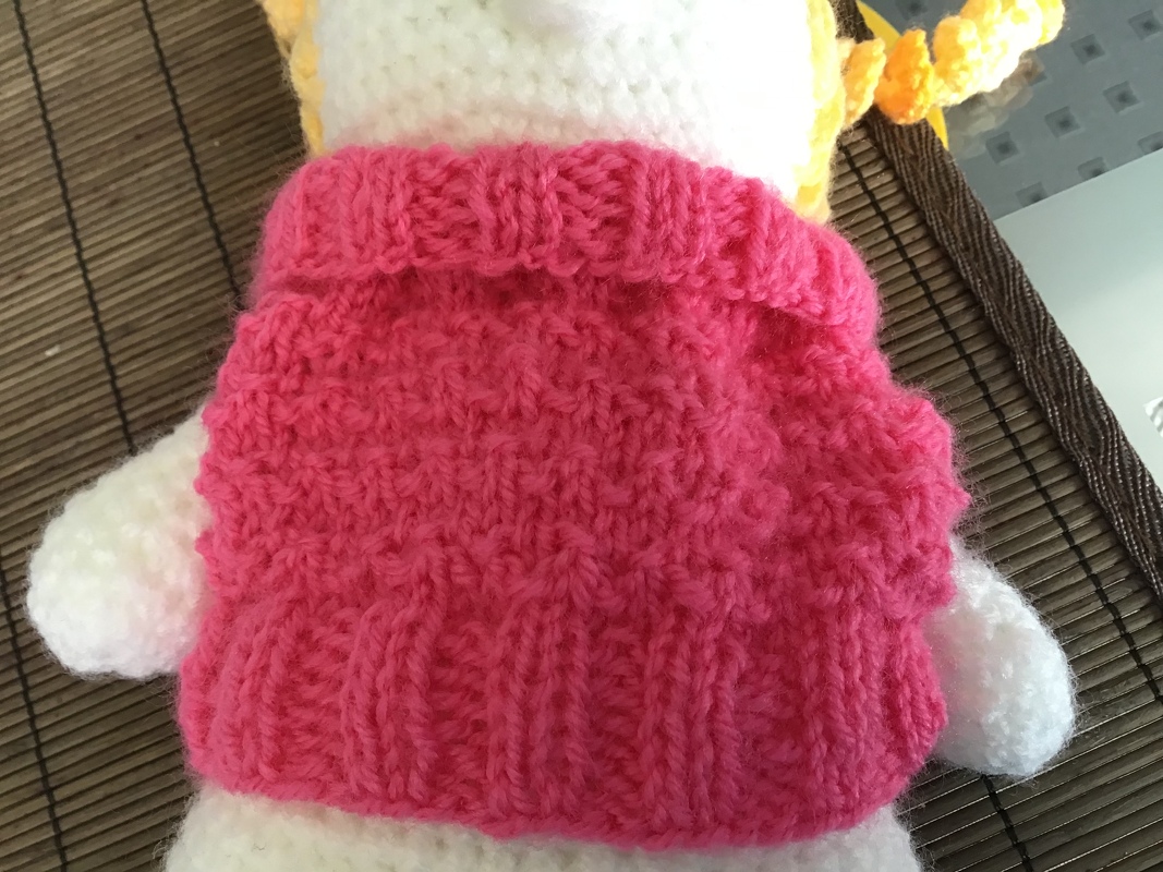 Pullover für Puppe Hannah