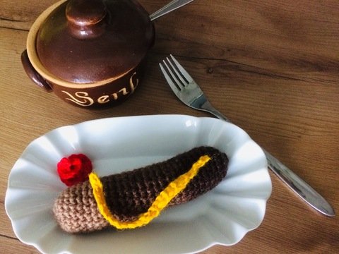 Häkelanleitung "Sommer, Sonne, Bratwurst" - Häkelanleitung für Rostbratwurst