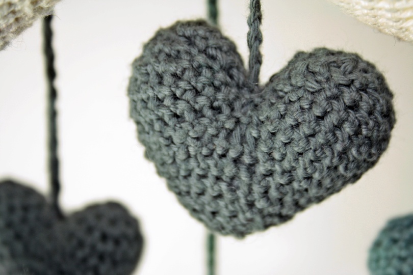 Wolken-Mobile "It's raining Love"