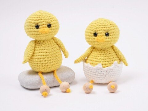 Osterküken mit Schale - Klein