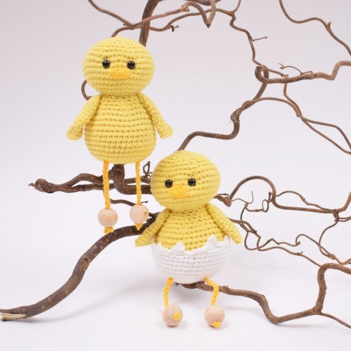 Easter Chicks with Shell - Small