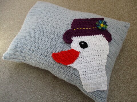 Gehäkeltes Kissen  Gans " ERNA "