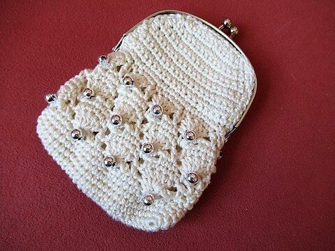 Häkelanleitung Kleines Perlentäschchen